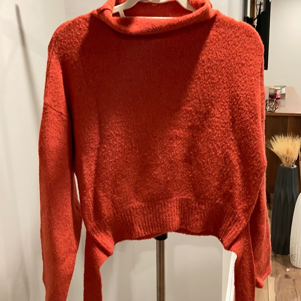 Burnt red tie waste sweater